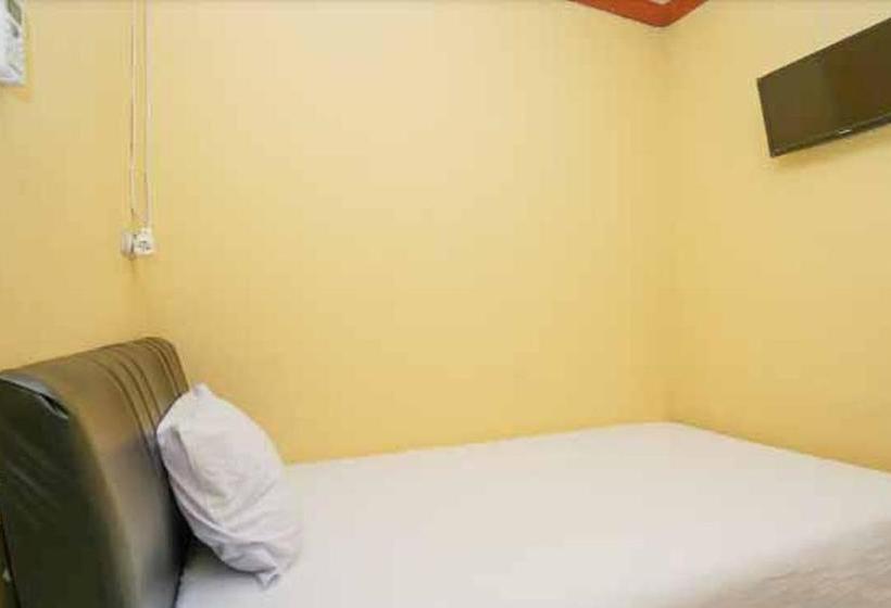 Hotel Koolkost Syariah Near Pelabuhan Gresik