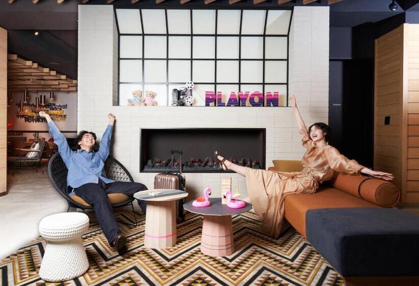 ホテル Moxy Kyoto