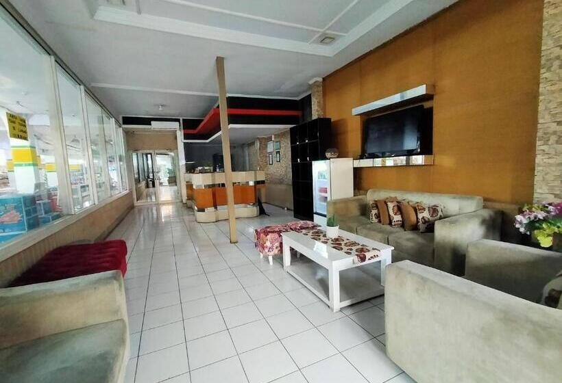 호텔 Nirwana Ternate Redpartner