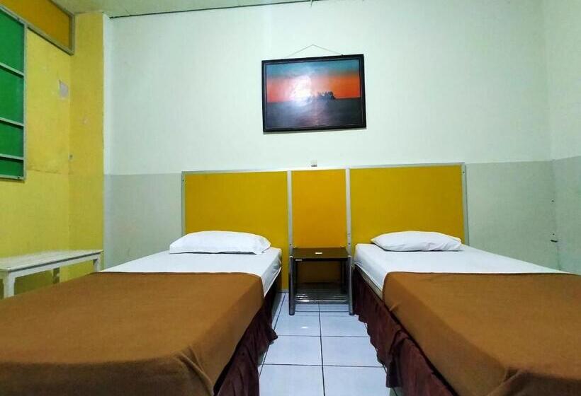 호텔 Nirwana Ternate Redpartner