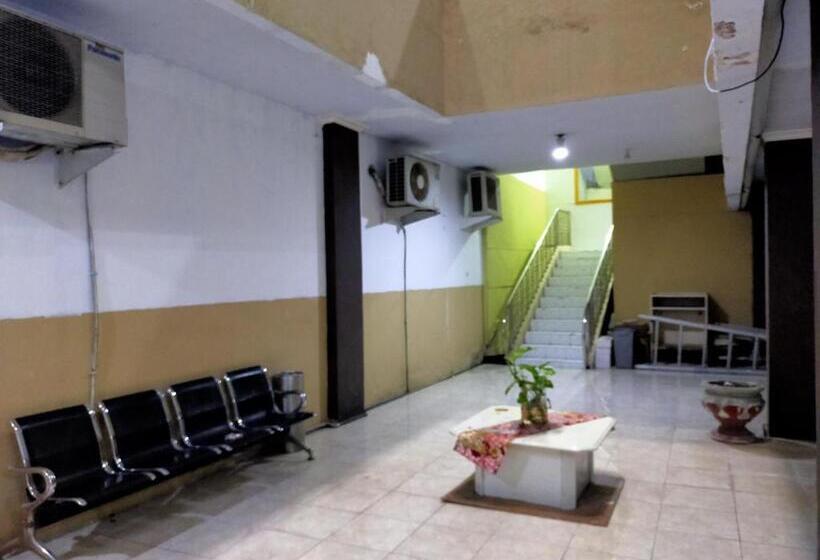 호텔 Nirwana Ternate Redpartner