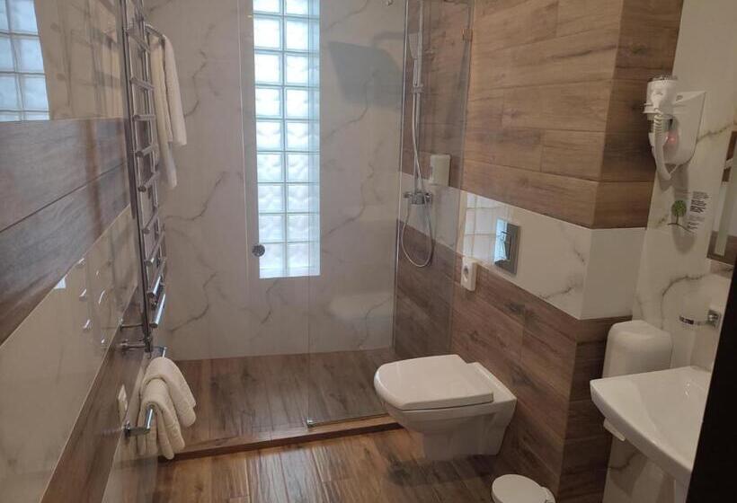 酒店 Optima Collection Bergshloss Rivne