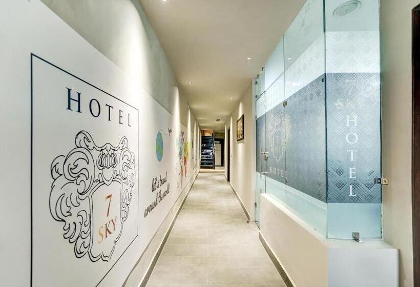 ホテル O 7 Sky