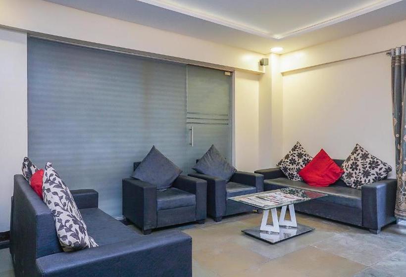 בית מלון כפרי Oyo 80384  Shri Krishna