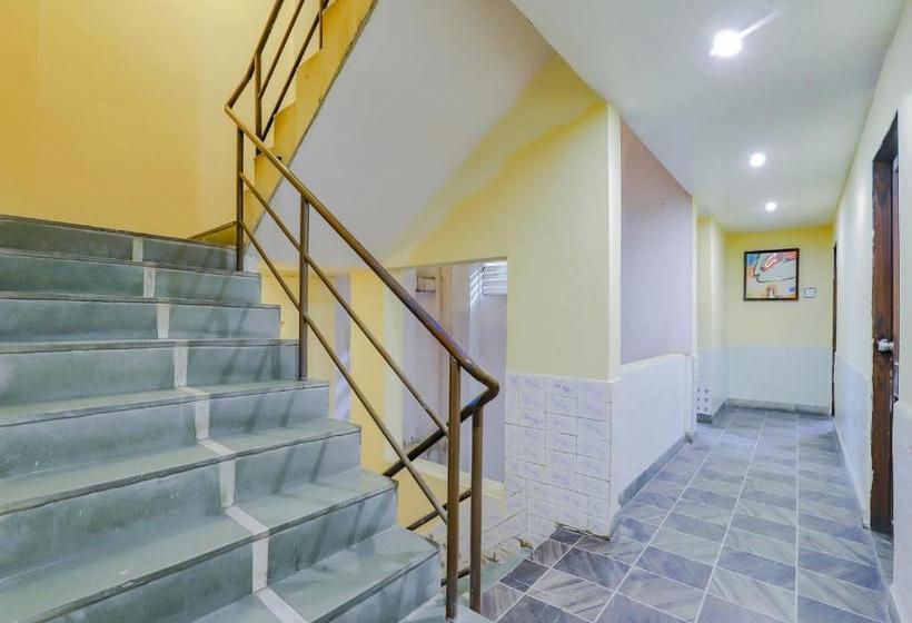 בית מלון כפרי Oyo 80384  Shri Krishna