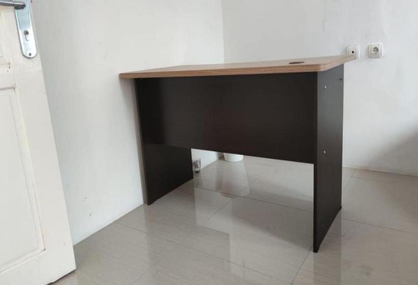 فندق Oyo 90440 Zleepy Whiteland