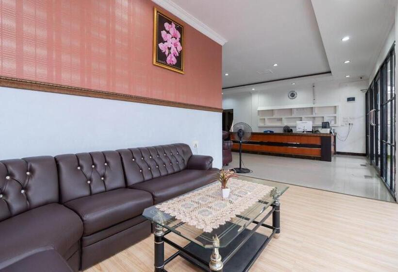 فندق Reddoorz Near Rsia Andini Pekanbaru