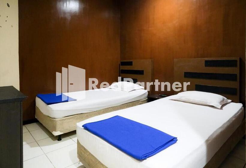 Reddoorz At Sparkling Hotel Surabaya