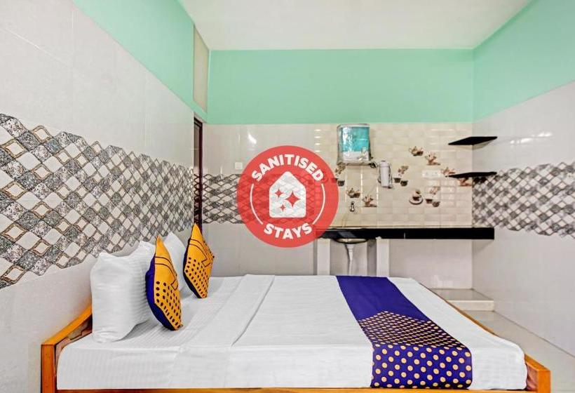 ホテル Spot On 80552 Krk Guest House