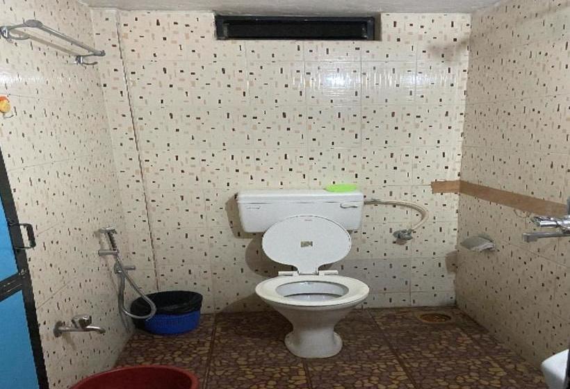 호텔 Spot On 80597 Red Rock Guest House