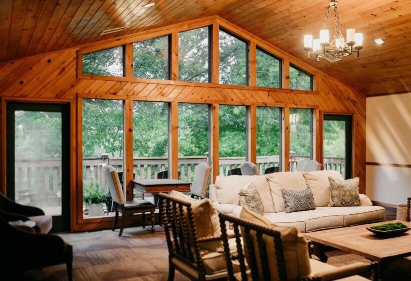 فندق Sylvan Valley Lodge And Cellars