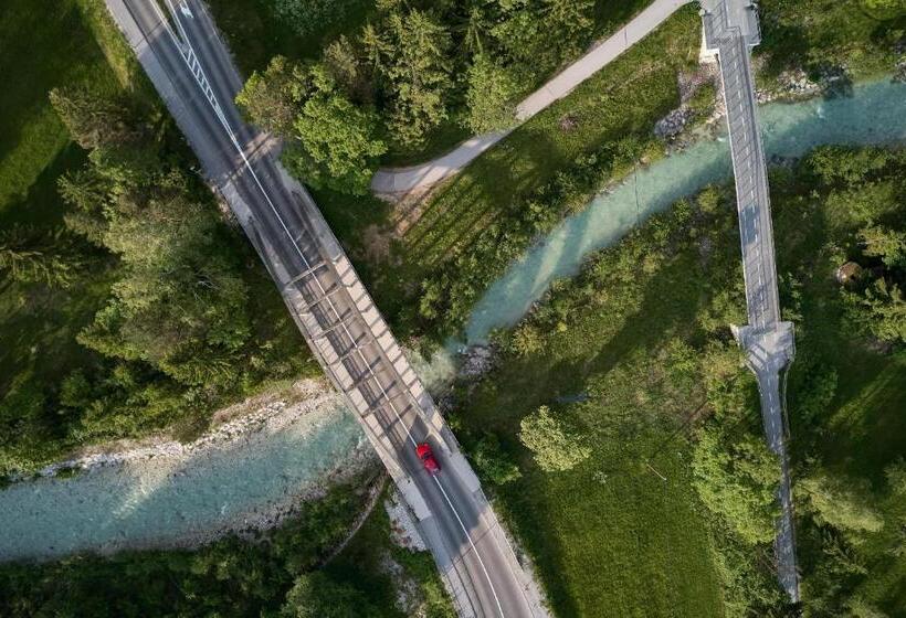 هتل Triangel Boutique