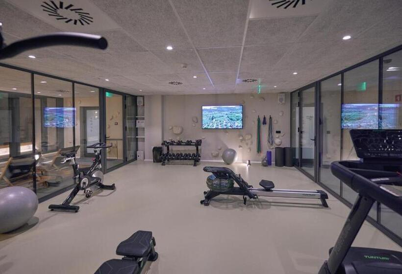 هتل Triangel Boutique