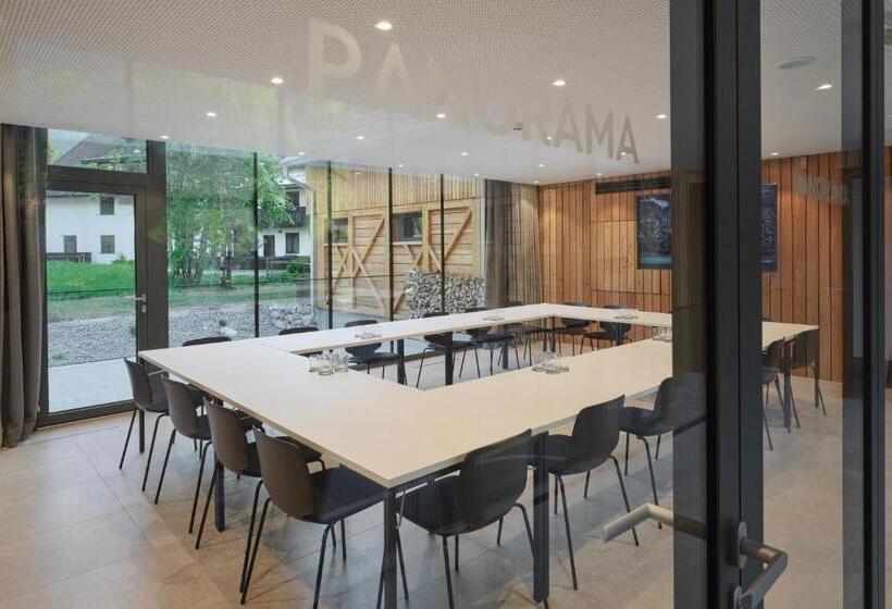 هتل Triangel Boutique