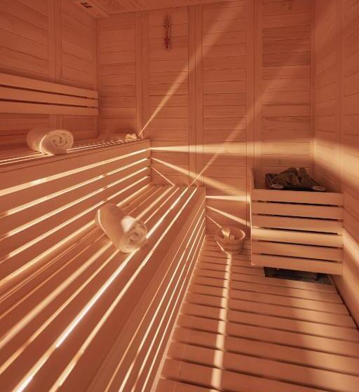 هتل Triangel Boutique