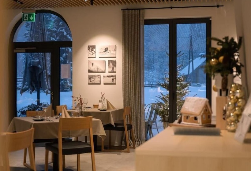 هتل Triangel Boutique