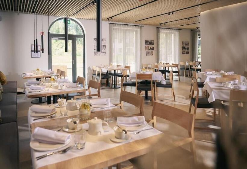 هتل Triangel Boutique