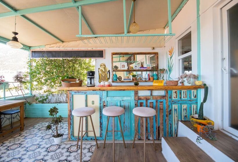 Kuytu Bed & Breakfast