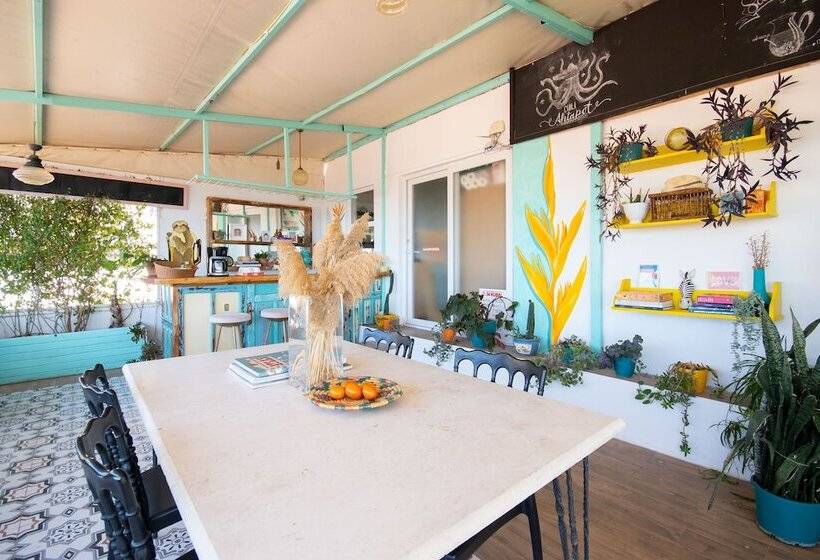 Kuytu Bed & Breakfast