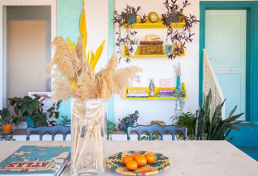 Kuytu Bed & Breakfast