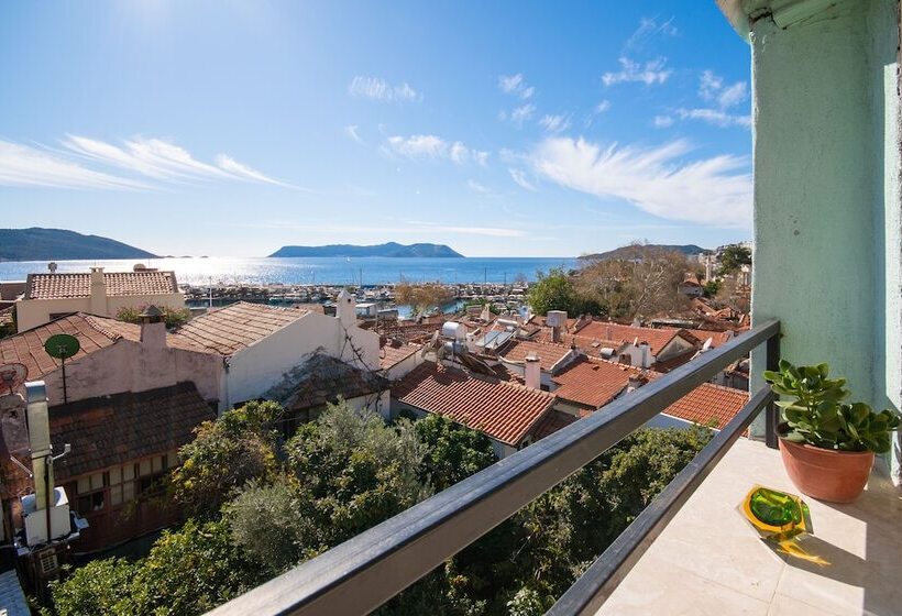 Kuytu Bed & Breakfast