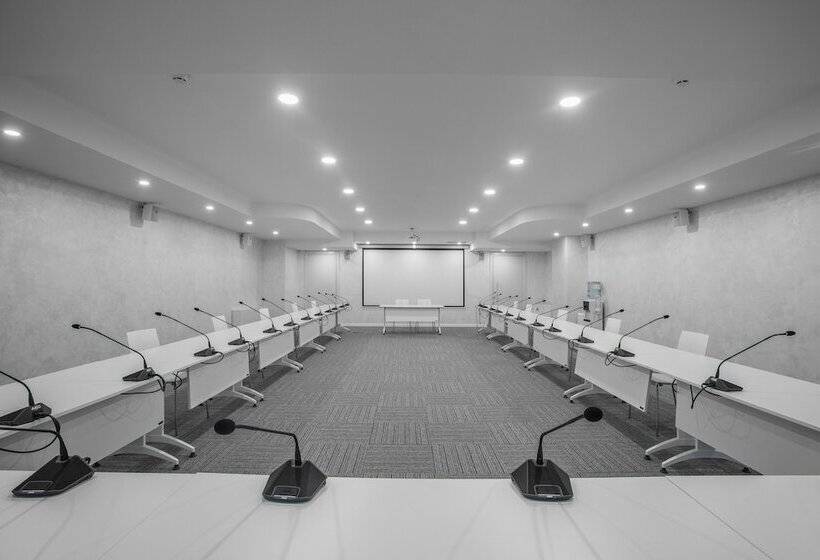 Meta Business Hotel By King David