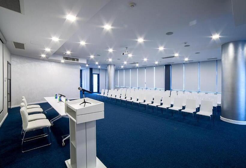 Meta Business Hotel By King David