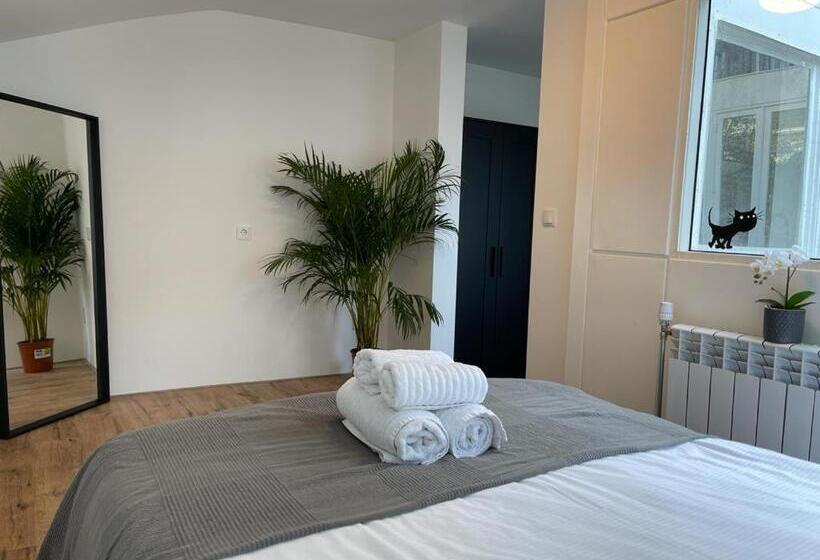 بنسيون New Delft Garden View Prins Room Delta