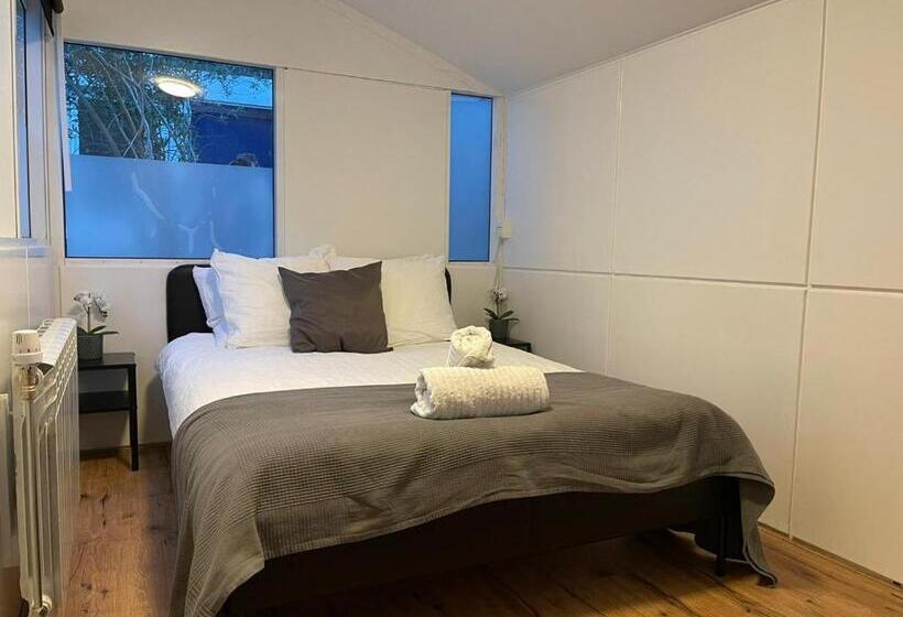 بنسيون New Delft Garden View Prins Room Delta