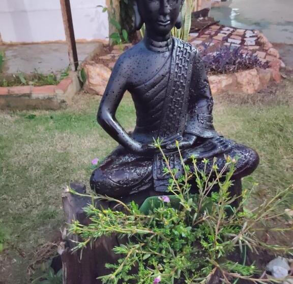 膳宿费 Cantinho Shirloca