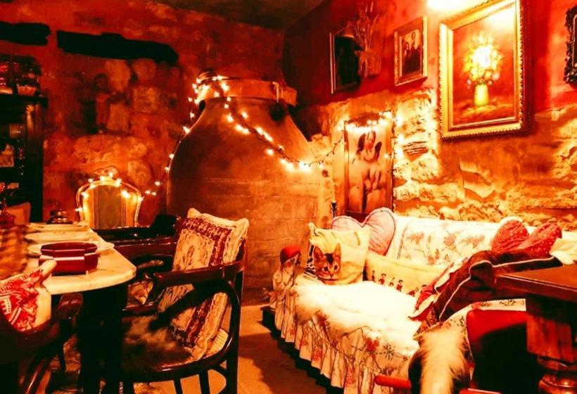 膳宿费 Room In Lodge   Romantic Getaway To Cuenca The Fifth