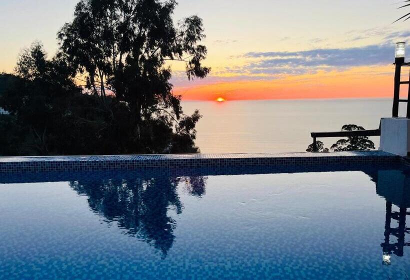 پانسیون Villa Evkalipt Kvariati