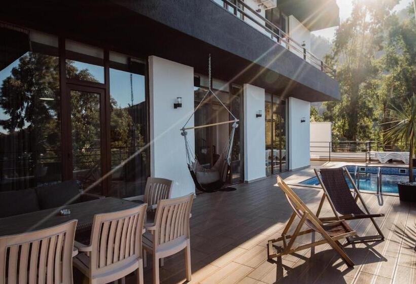 پانسیون Villa Evkalipt Kvariati