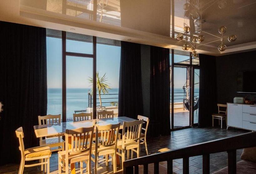 پانسیون Villa Evkalipt Kvariati