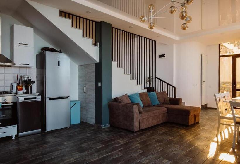 پانسیون Villa Evkalipt Kvariati