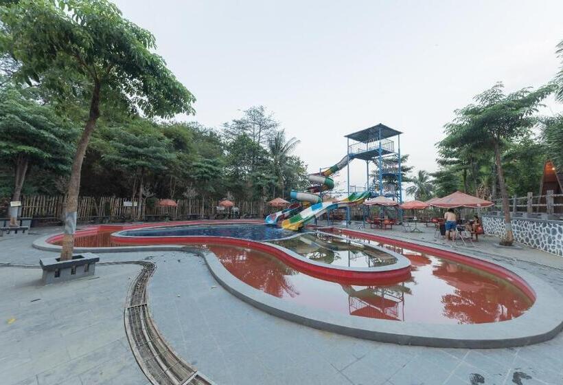 Urbanview Hotel Cianjur City Park By Reddoorz