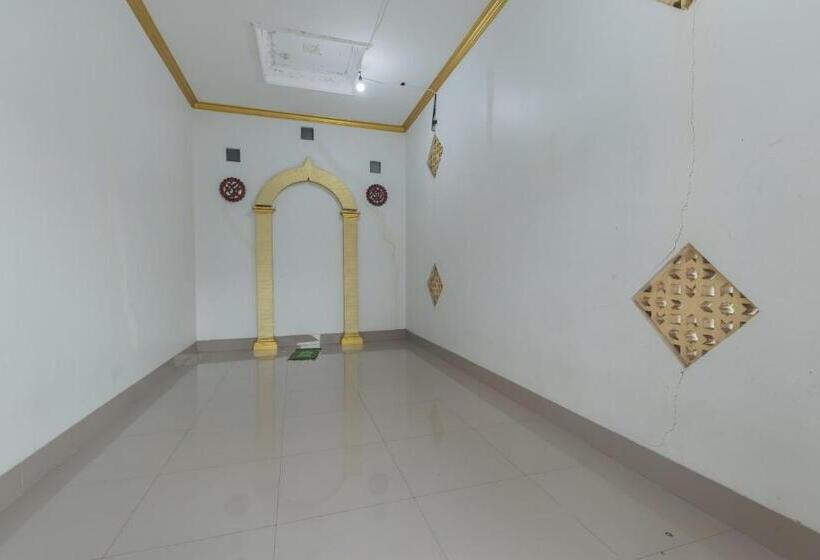 Urbanview Hotel Cianjur City Park By Reddoorz