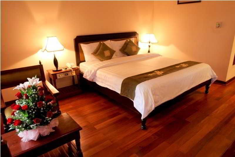 Apsara Holiday Hotel