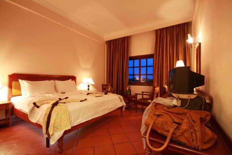 Apsara Holiday Hotel