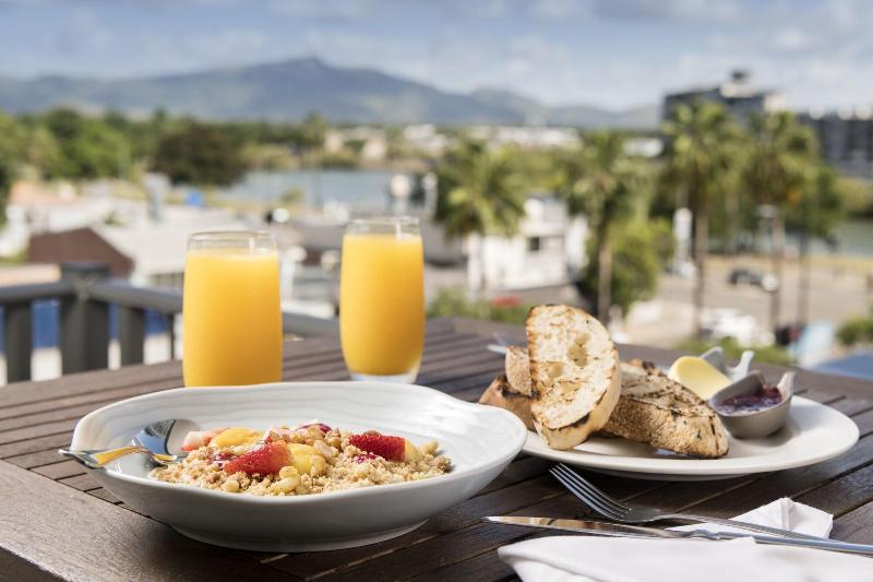 Grand Hotel And Apartments Townsville