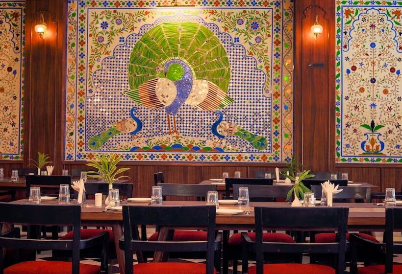 هتل Amantra Shilpi Resort & Spa Udaipur