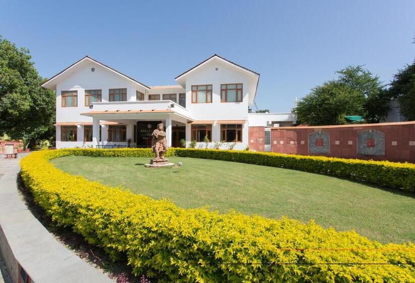 هتل Amantra Shilpi Resort & Spa Udaipur