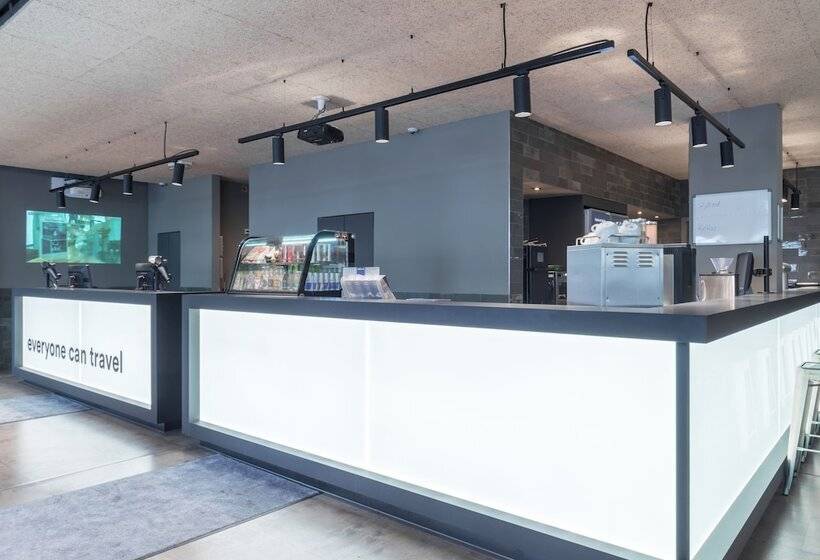 Отель a&o Koln Neumarkt