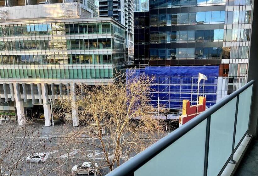 فندق Apx World Square