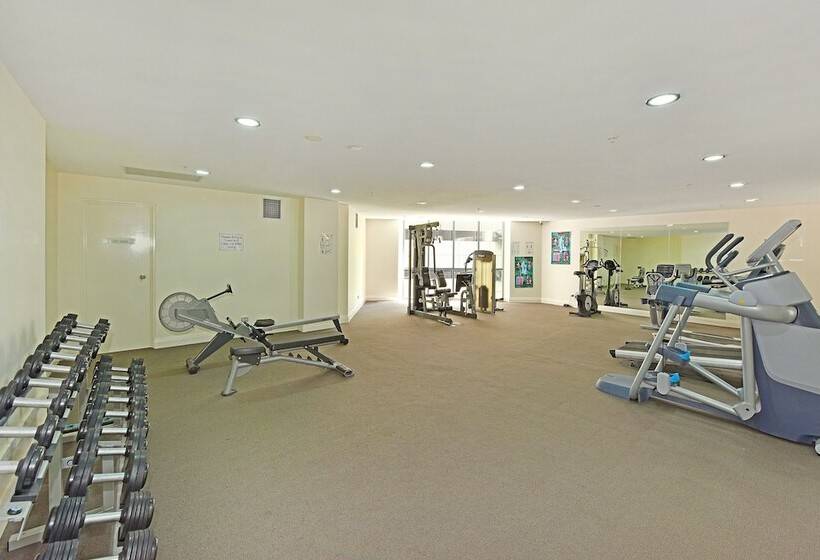 فندق Apx World Square