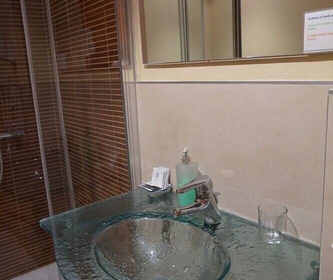 ホテル Arganzón Plaza