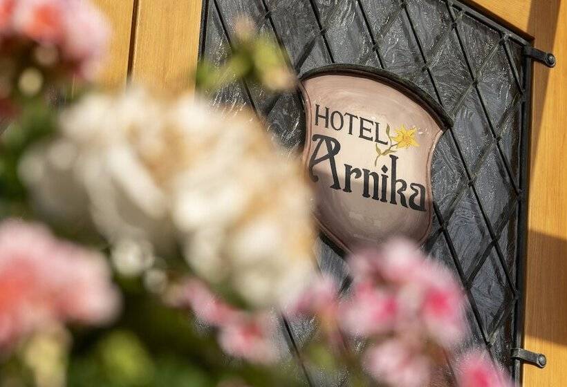 ホテル Arnika Garni