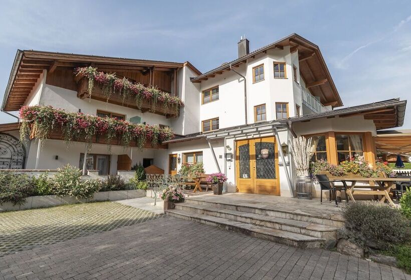 ホテル Arnika Garni