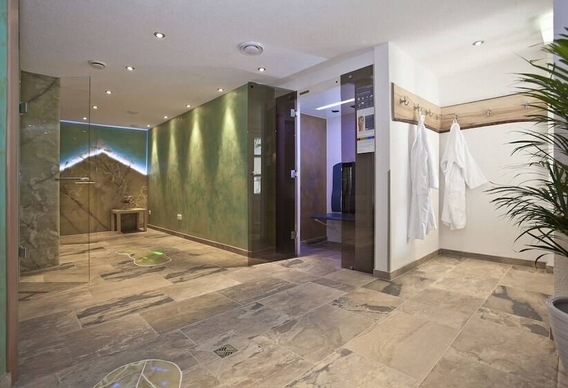 ホテル Arnika Garni