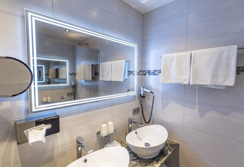 ホテル Arnika Garni